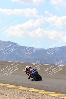 media/Oct-03-2022-Moto Forza (Mon) [[5f077a3730]]/Intermediate Group/Session 2 (Bowl)/